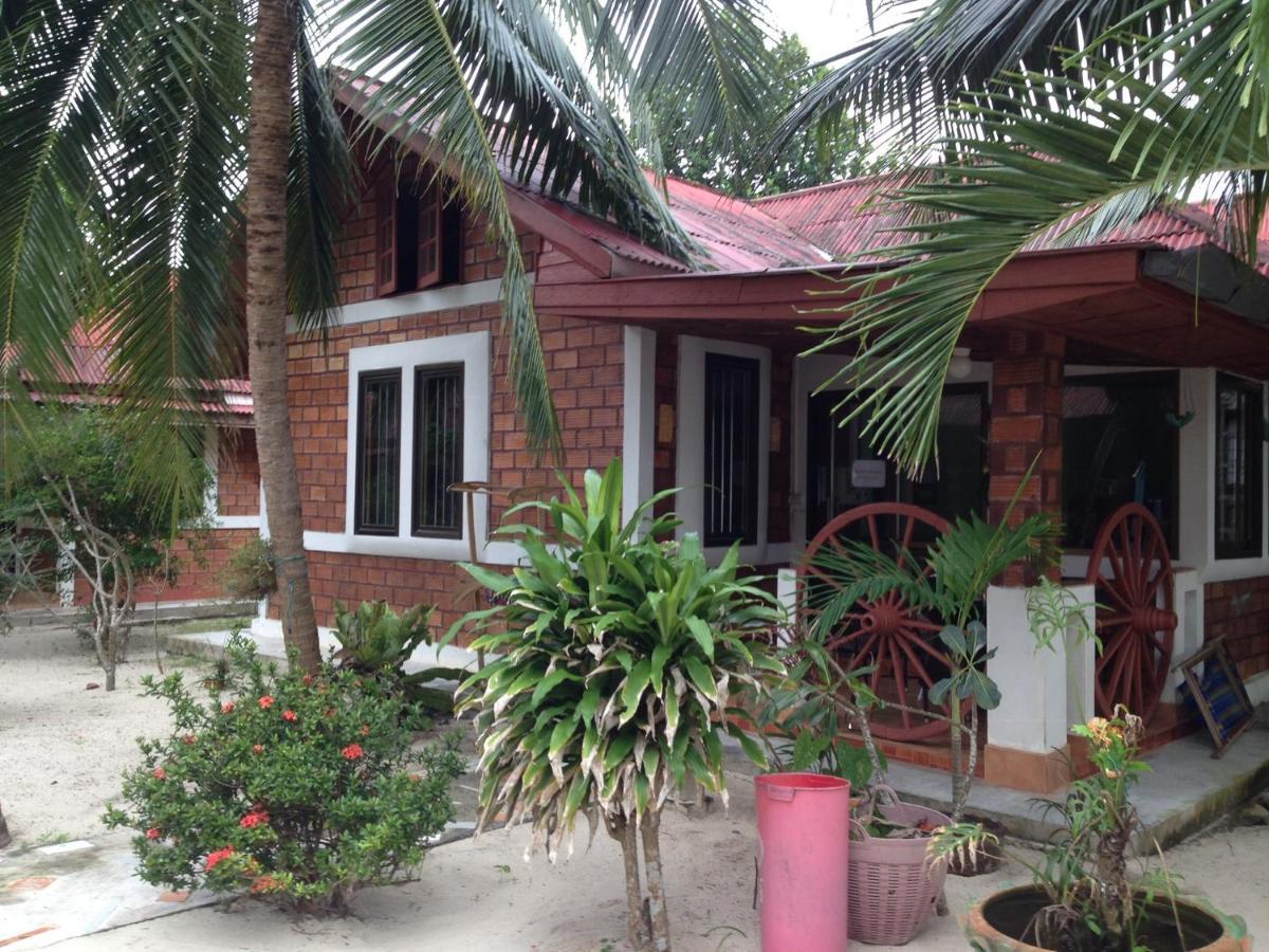 Sawai Home Resort Nathon Kültér fotó