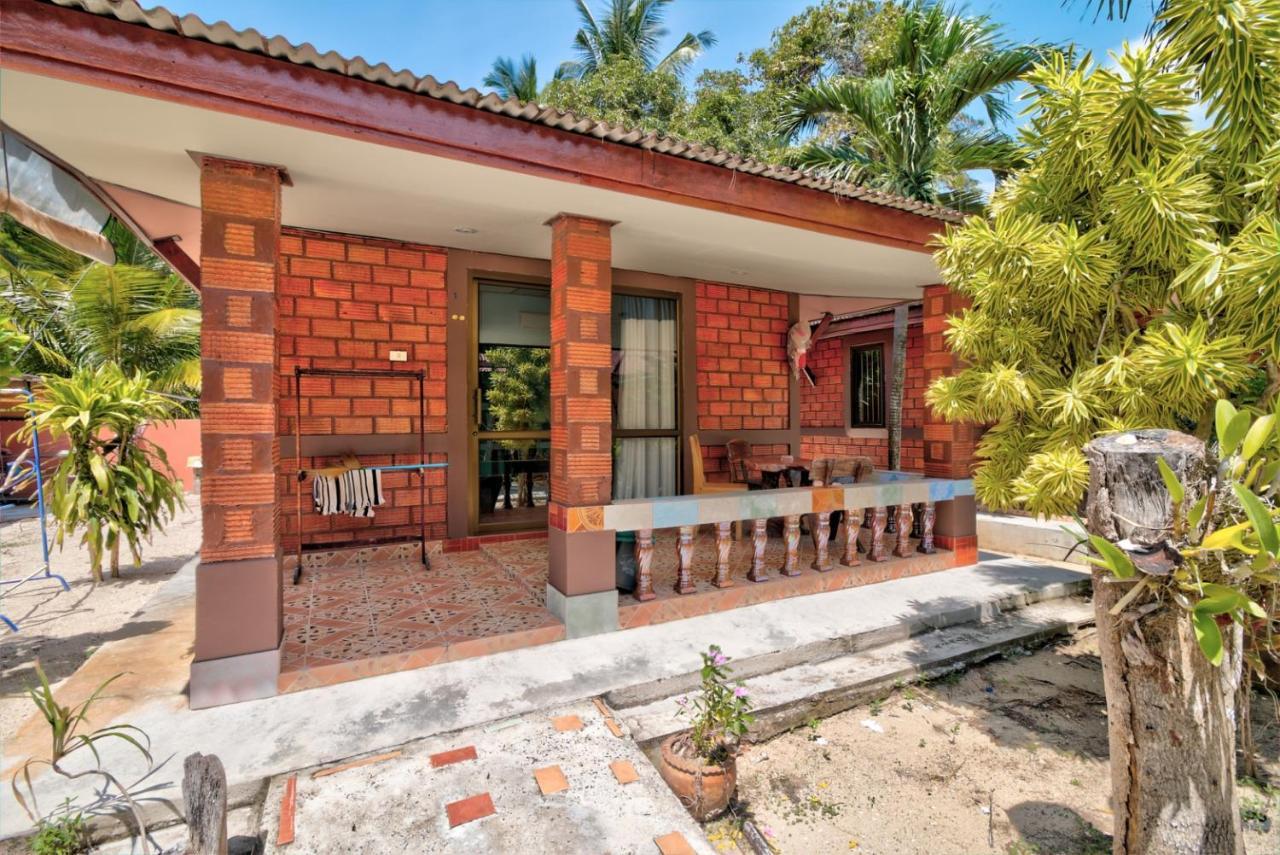 Sawai Home Resort Nathon Kültér fotó